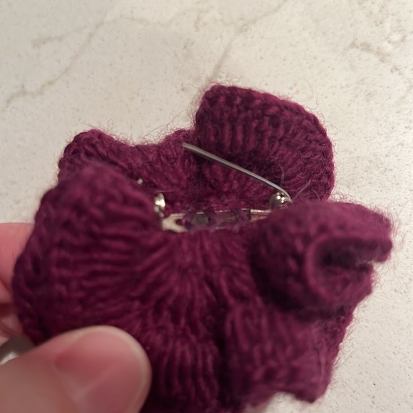 Purple Knit Flower Brooch - Picture 9 of 9